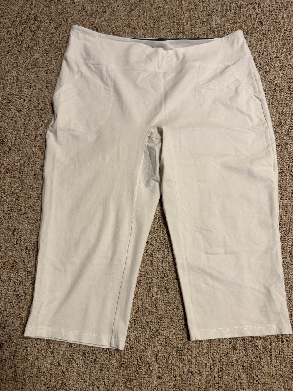 Women with Control White Capri Pants